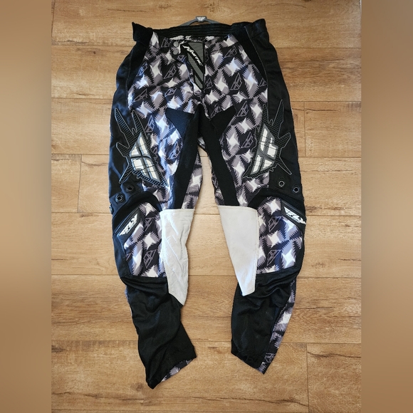 Fly Racing Motocross Kinetic Pants Leather Knee Mens 34 Dirt Bike ATV Black - Picture 1 of 13